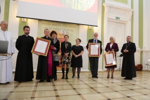 gala medali benemerenti in opere evangelizationis